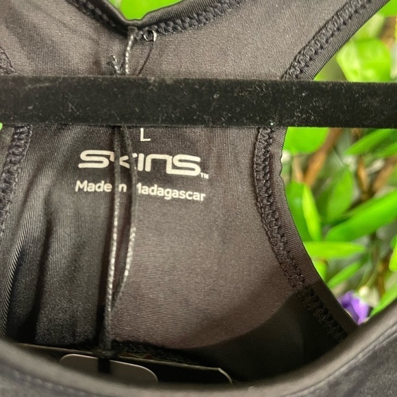 NWT Skins DNAmic Primary Womens Sports Bra Black Large Hi Impact - Picture 5 of 12